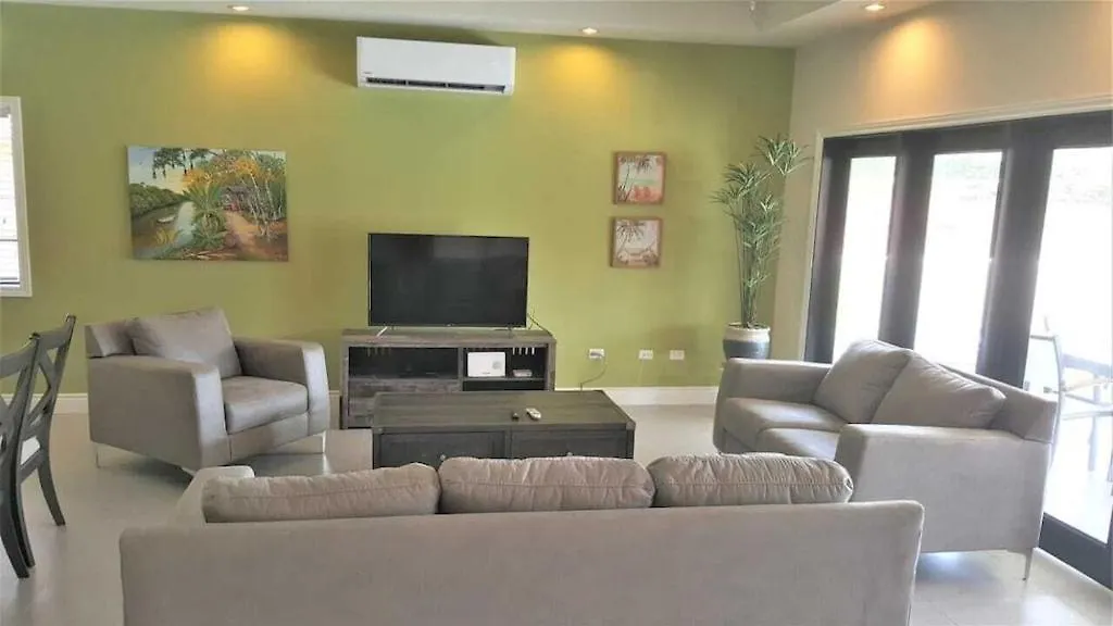 Private 4Br-5 Bath Luxury Villa With Pool In Gated Community Near Beaches Canaan