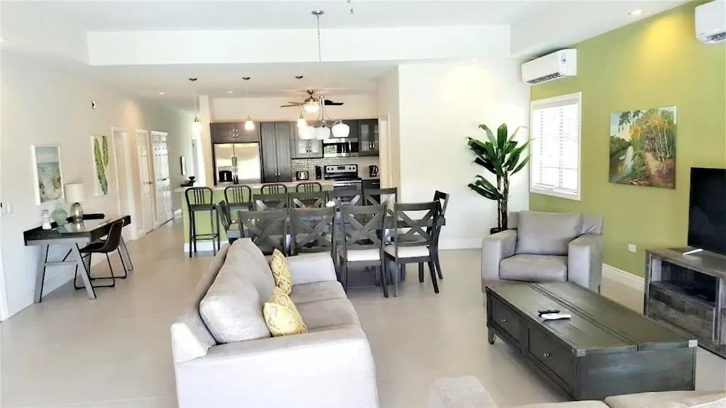 Private 4Br-5 Bath Luxury Villa With Pool In Gated Community Near Beaches Canaan